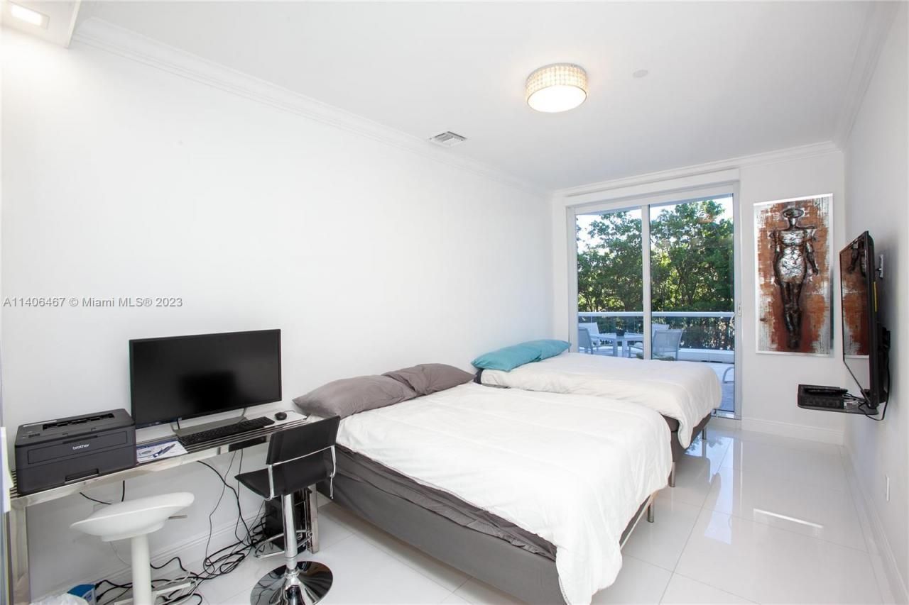 6000 Island Blvd, Unit 104, Aventura, FL 33160 Photo