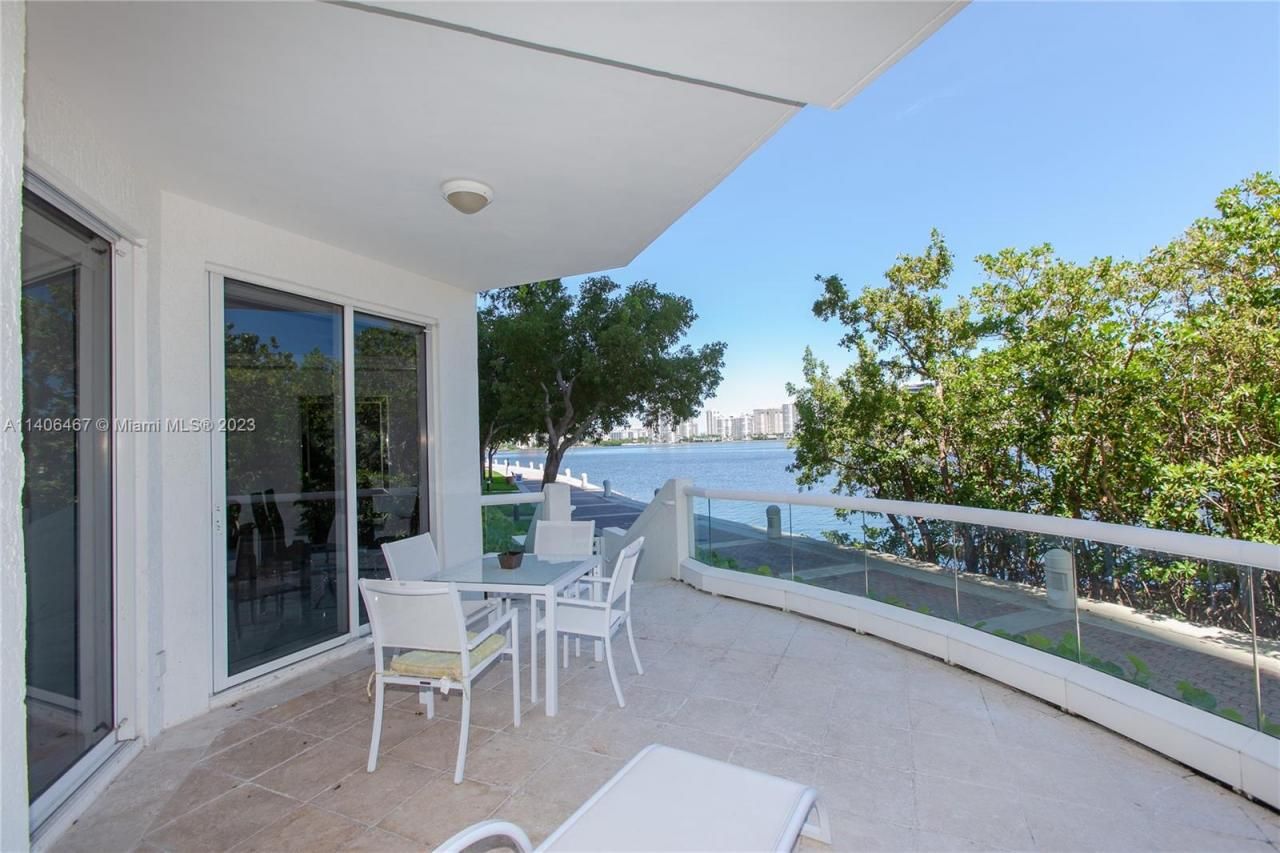 6000 Island Blvd, Unit 104, Aventura, FL 33160 Photo