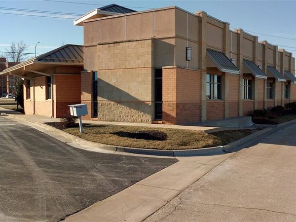 20670 W 151st Street, Olathe, KS 66061