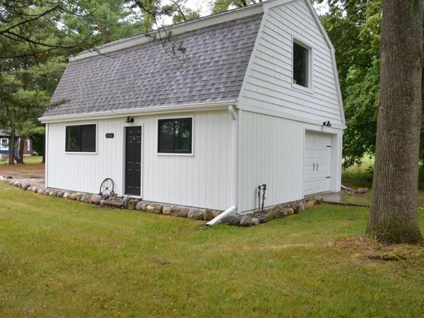 15564 S M-43 Highway, Hickory Corners, MI 49060