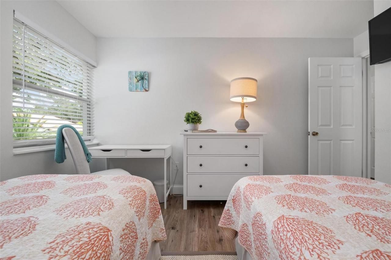 3201 Beneva Road, Unit 201, Sarasota, FL 34232 Photo