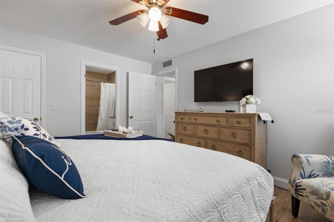 3201 Beneva Road, Unit 201, Sarasota, FL 34232 Photo