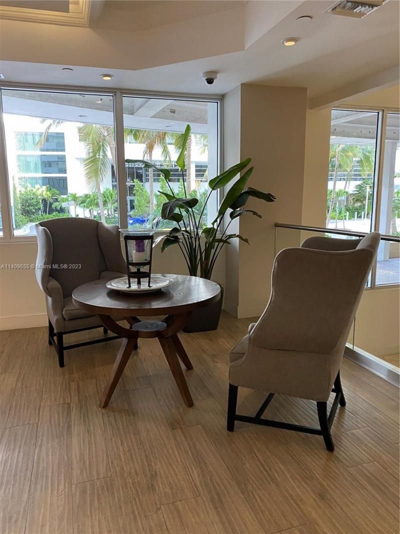 100 Lincoln Rd, Unit 939, Miami Beach, FL 33139 Photo