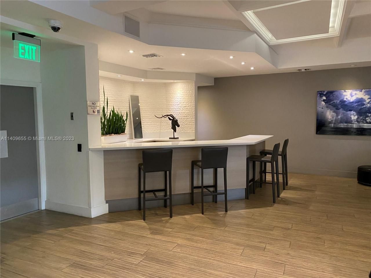 100 Lincoln Rd, Unit 939, Miami Beach, FL 33139 Photo