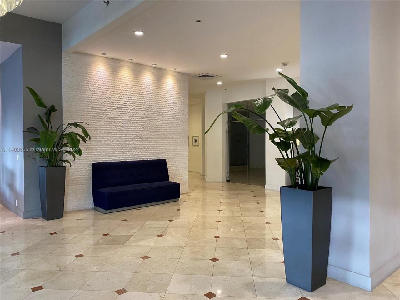 100 Lincoln Rd, Unit 939, Miami Beach, FL 33139 Photo