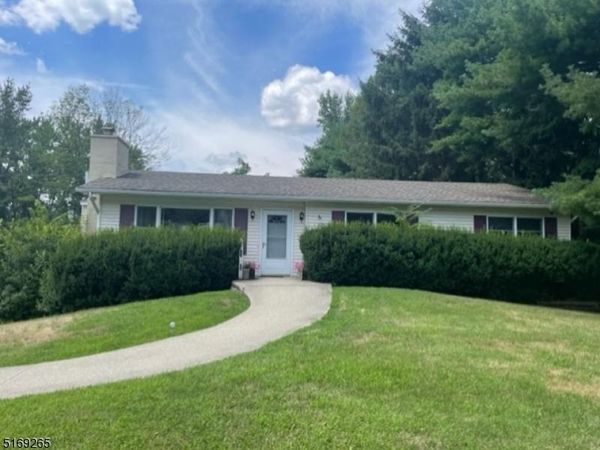 190 Main St, Ogdensburg, NJ 07439