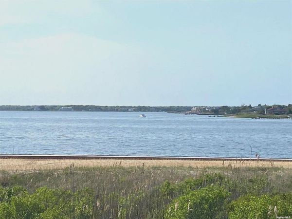 274 Dune Road, Unit 6, Westhampton Beach, NY 11978