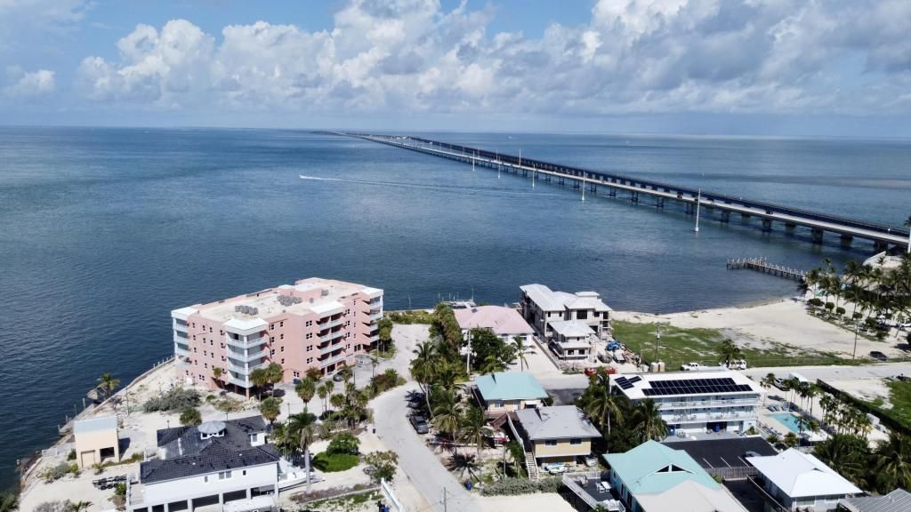 1 S Kyle Way, Marathon, FL 33050 Photo