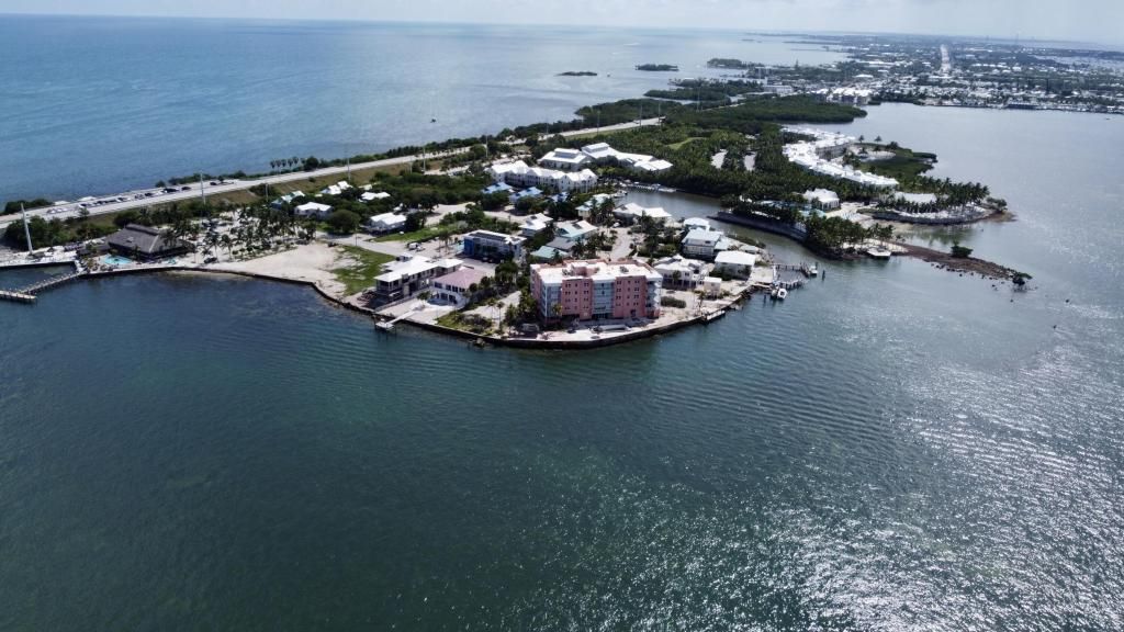 1 S Kyle Way, Marathon, FL 33050 Photo