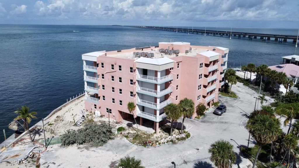 1 S Kyle Way, Marathon, FL 33050 Photo