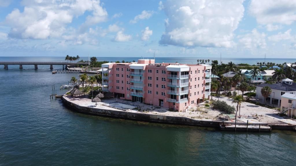 1 S Kyle Way, Marathon, FL 33050 Photo