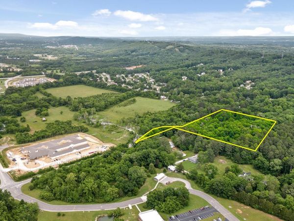 2937 Happy Valley Road, Rossville, GA 30741