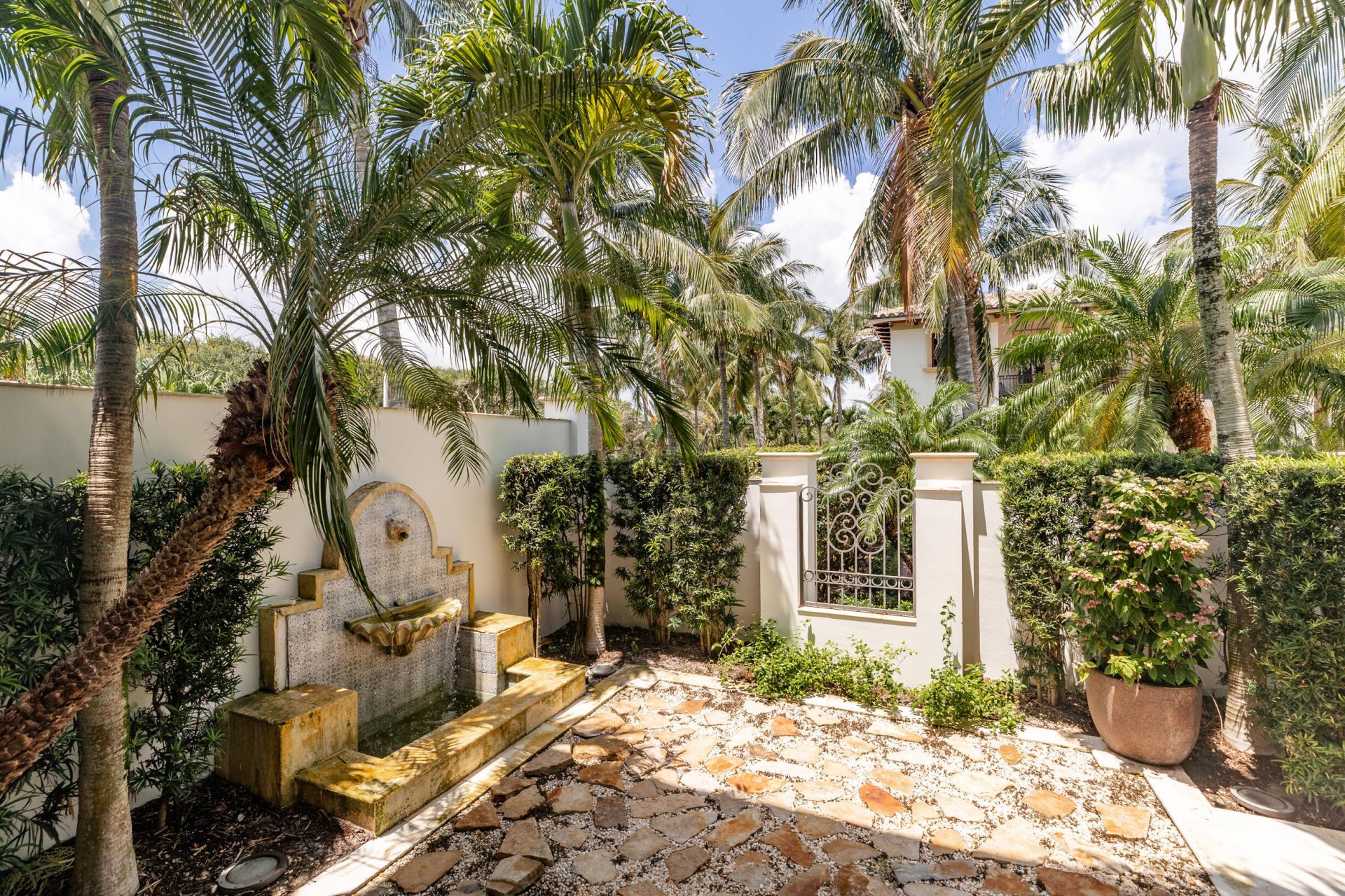 10 Ocean Lane, Vero Beach, FL 32963 Photo