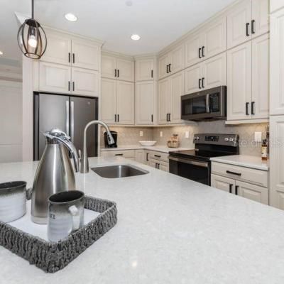938 E Venice Avenue, Venice, FL 34285 Photo