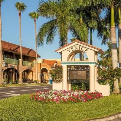 934 E Venice Avenue, Venice, FL 34285 Photo