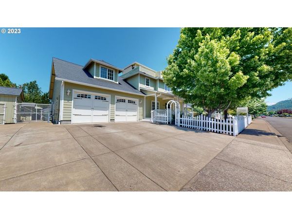 250 68TH ST, Springfield, OR 97478