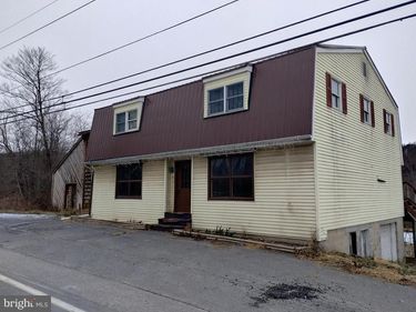 6415 US HWY 522 N, MCCLURE, PA 17841