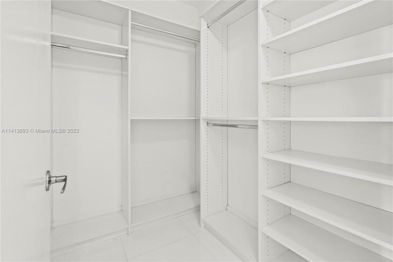 7935 East Dr, Unit 1204, North Bay Village, FL 33141 Photo