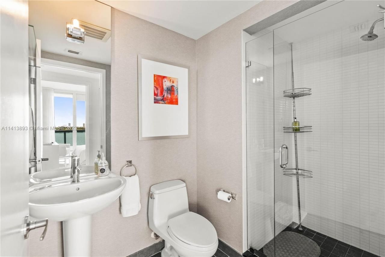 7935 East Dr, Unit 1204, North Bay Village, FL 33141 Photo