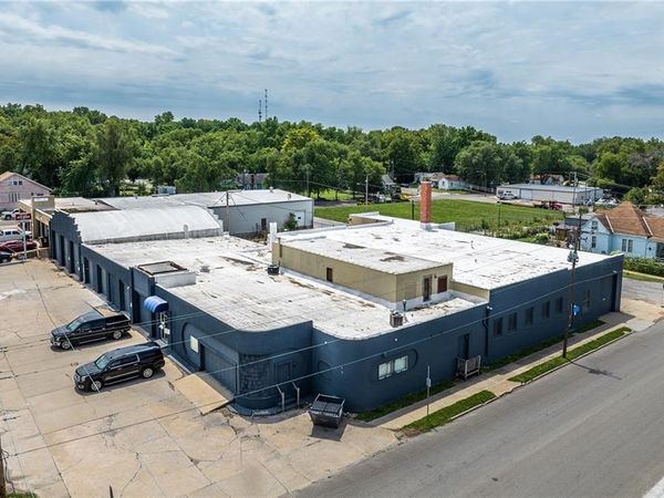 904 S 22nd Street, St Joseph, MO 64507