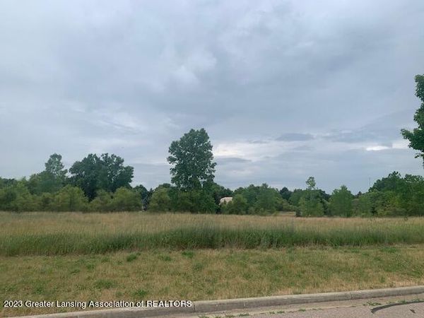 2851 Trillium Creek Way, St. Johns, MI 48879