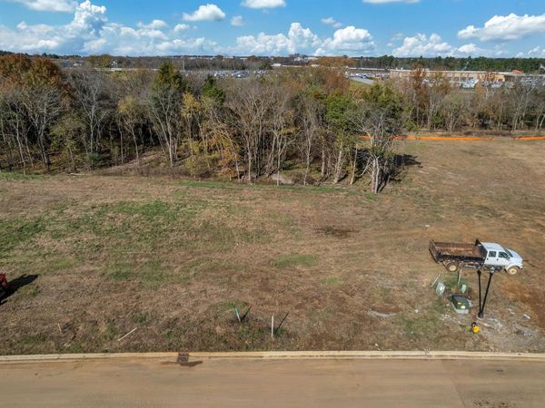 2026 Queenie Johns Dr, Murfreesboro, TN 37128