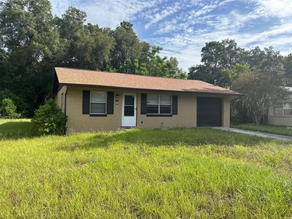 1215 E HAZZARD AVENUE, EUSTIS, FL 32726