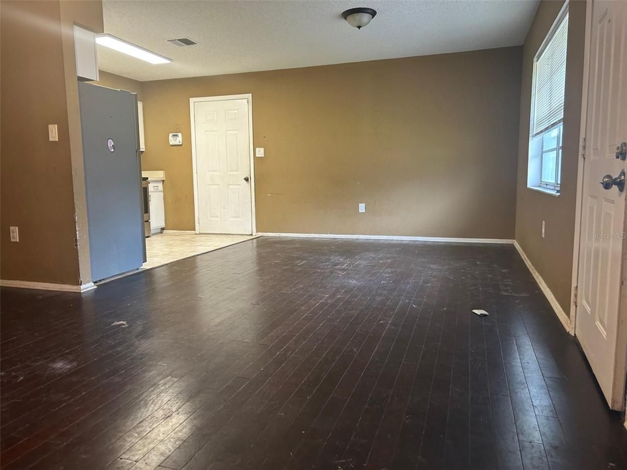 1215 E Hazzard Avenue, Eustis, FL 32726