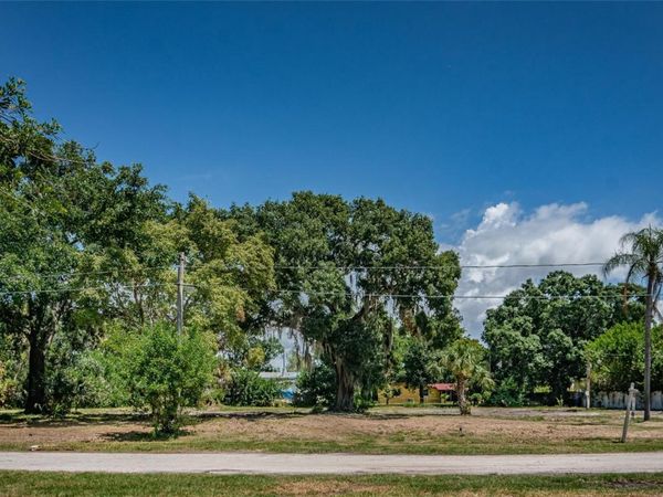 817 2ND AVENUE NW, RUSKIN, FL 33570