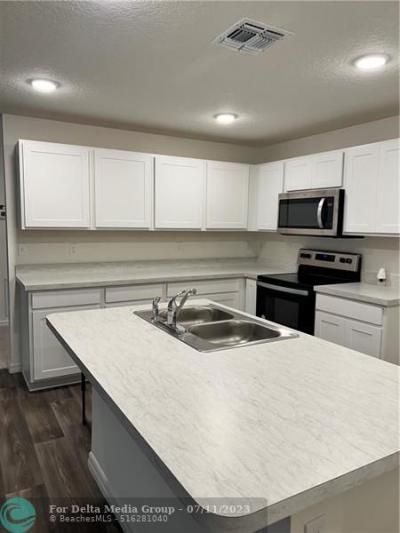 4067 SW Port Saint Lucie Blvd, Port Saint Lucie, FL 34953 Photo