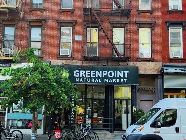 1021 Manhattan Ave, Brooklyn, NY 11222