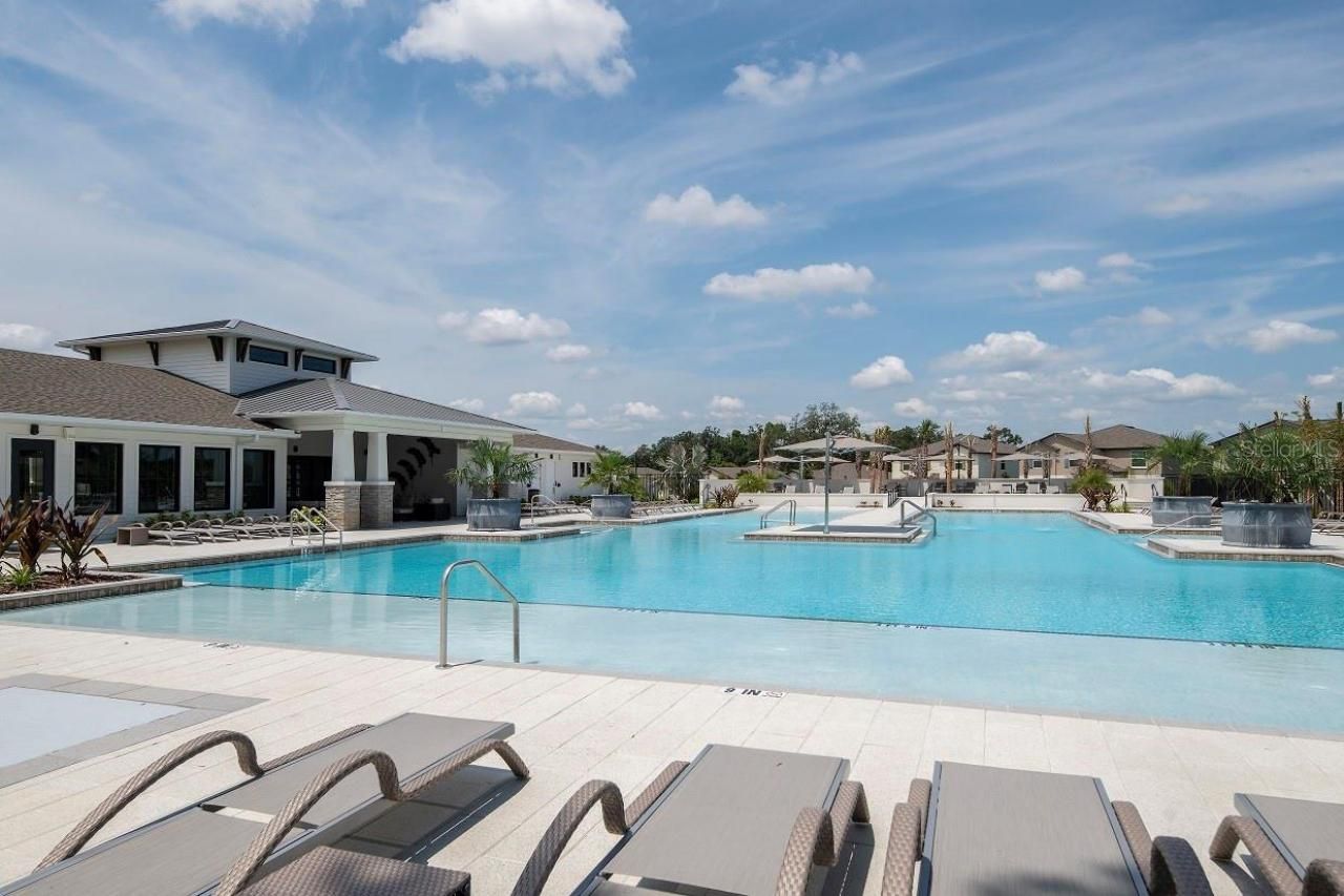 6916 Ripple Pond Loop, Zephyrhills, FL 33541 Photo