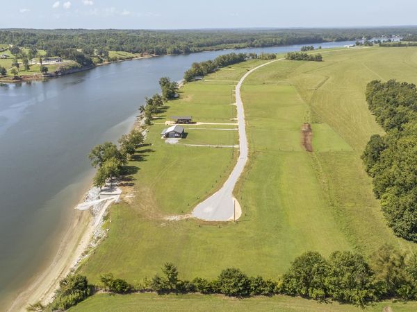 17-93 STEWMAN CREEK LANDING RD, Bath Springs, TN 38311