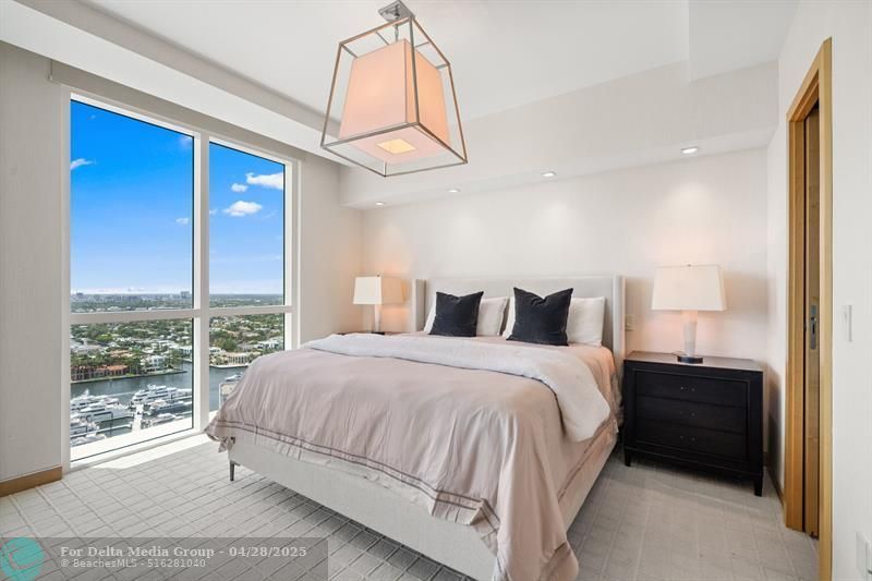 101 S Fort Lauderdale Beach Boulevard, Unit 2703, Fort Lauderdale, FL 33316 Photo