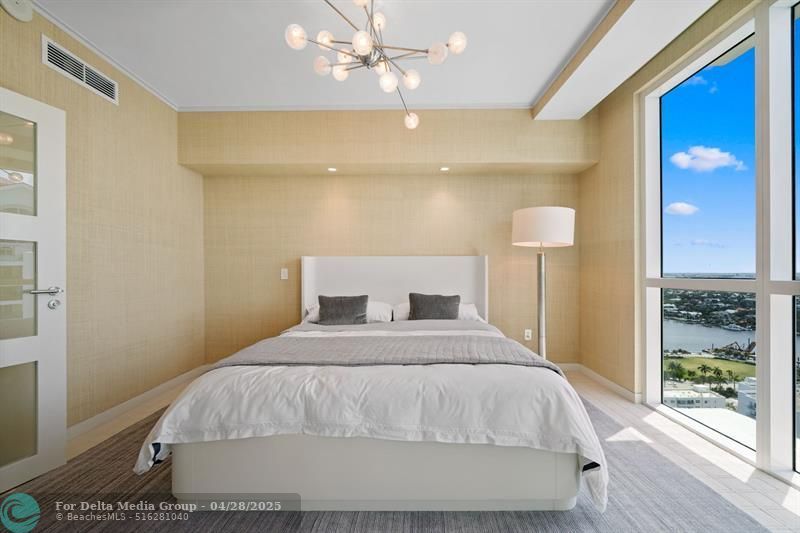 101 S Fort Lauderdale Beach Boulevard, Unit 2703, Fort Lauderdale, FL 33316 Photo