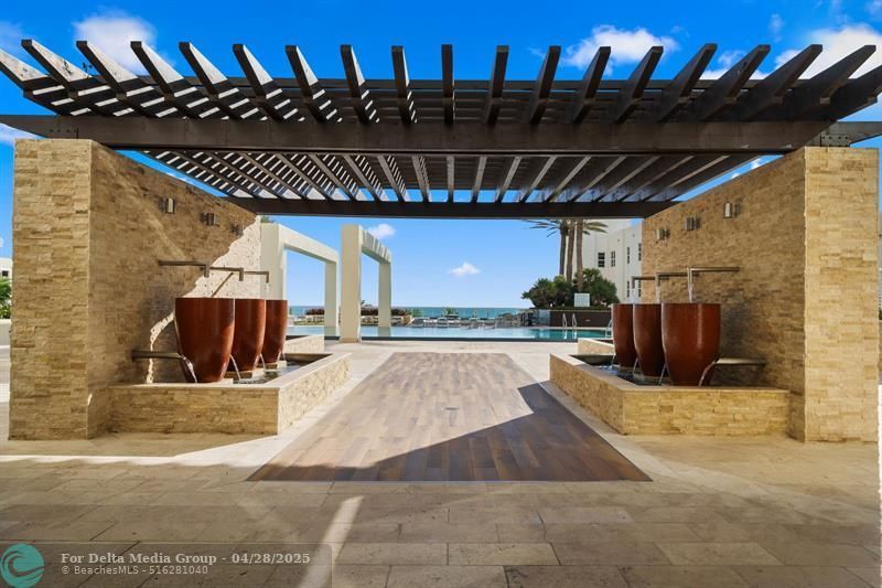 101 S Fort Lauderdale Beach Boulevard, Unit 2703, Fort Lauderdale, FL 33316 Photo