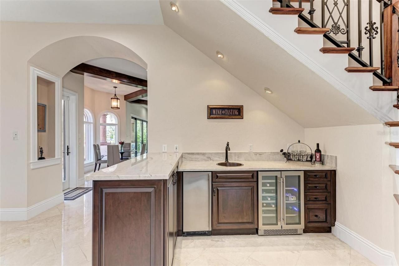 14 N Washington Drive, Sarasota, FL 34236 Photo