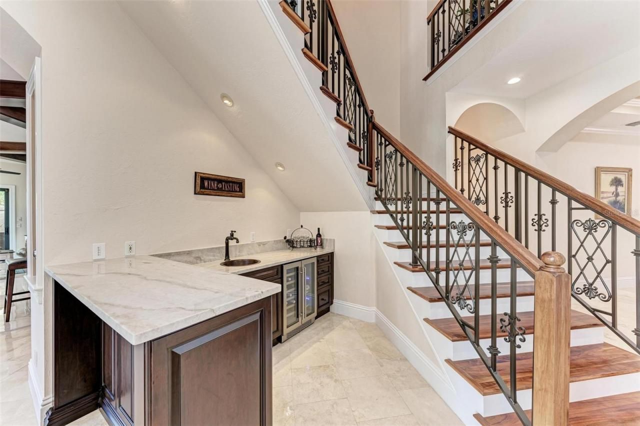 14 N Washington Drive, Sarasota, FL 34236 Photo