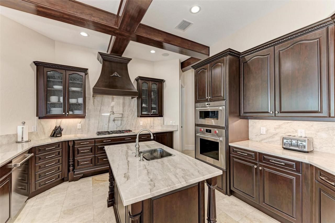 14 N Washington Drive, Sarasota, FL 34236 Photo