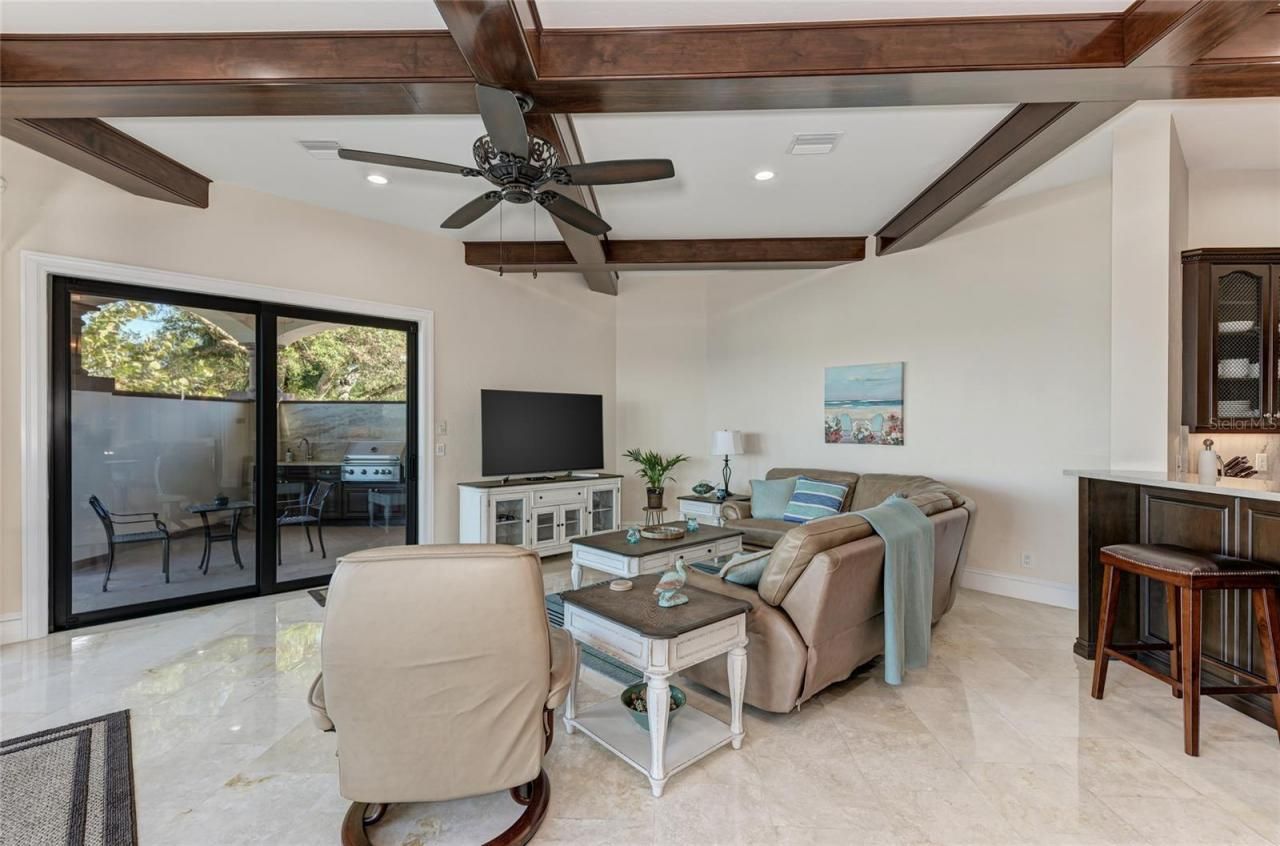 14 N Washington Drive, Sarasota, FL 34236 Photo