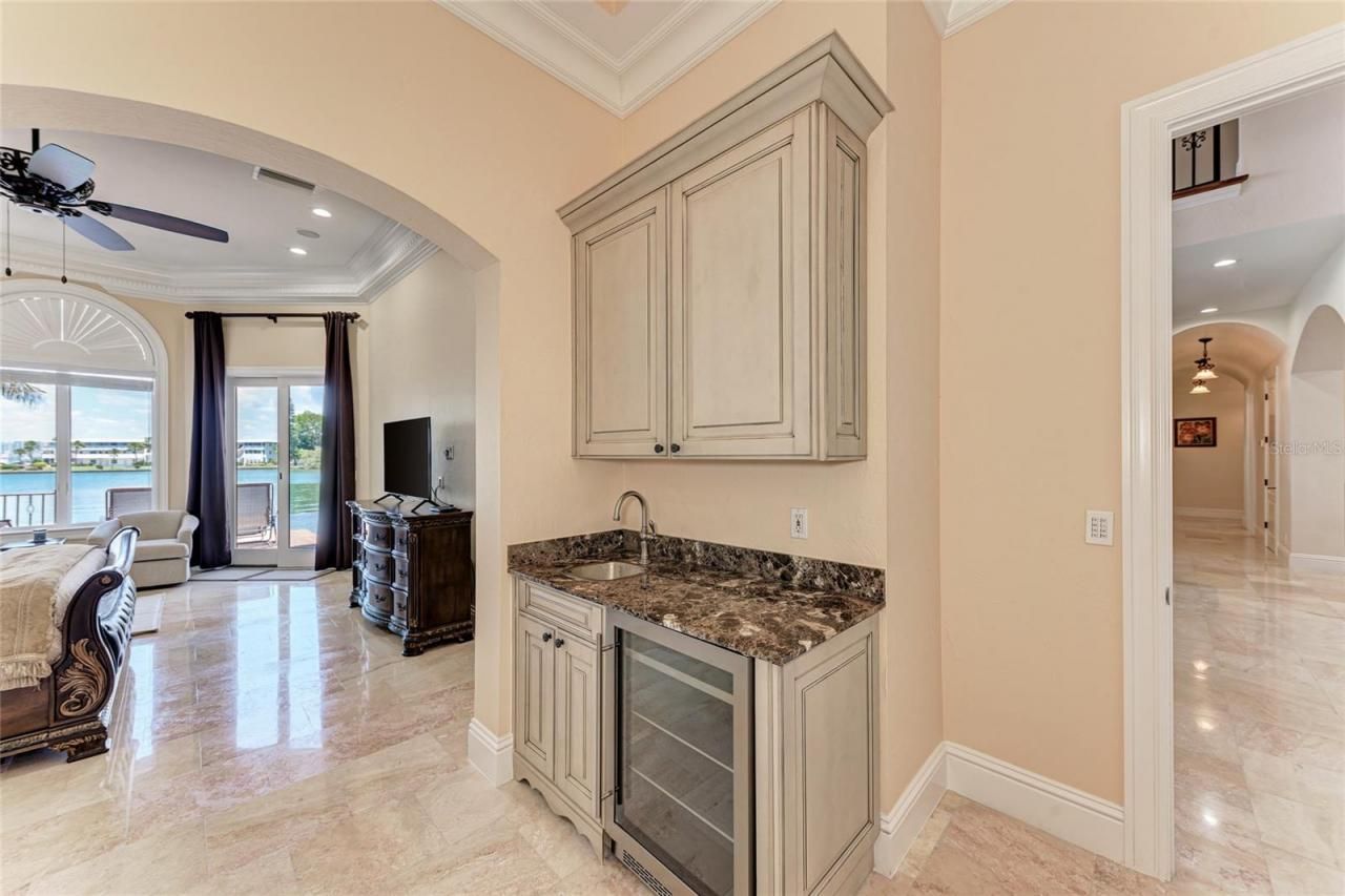 14 N Washington Drive, Sarasota, FL 34236 Photo