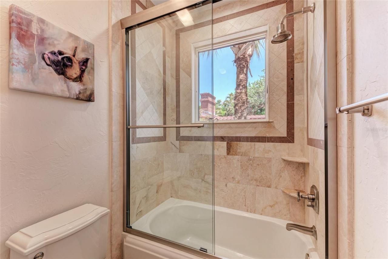 14 N Washington Drive, Sarasota, FL 34236 Photo