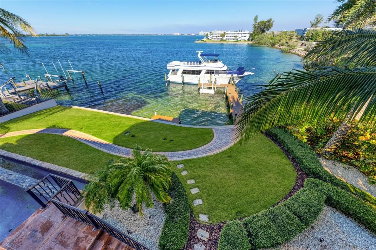 14 N Washington Drive, Sarasota, FL 34236 Photo