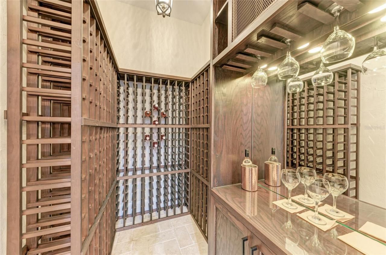 14 N Washington Drive, Sarasota, FL 34236 Photo