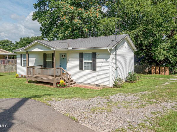 931 SW Valley Drive, Knoxville, TN 37920