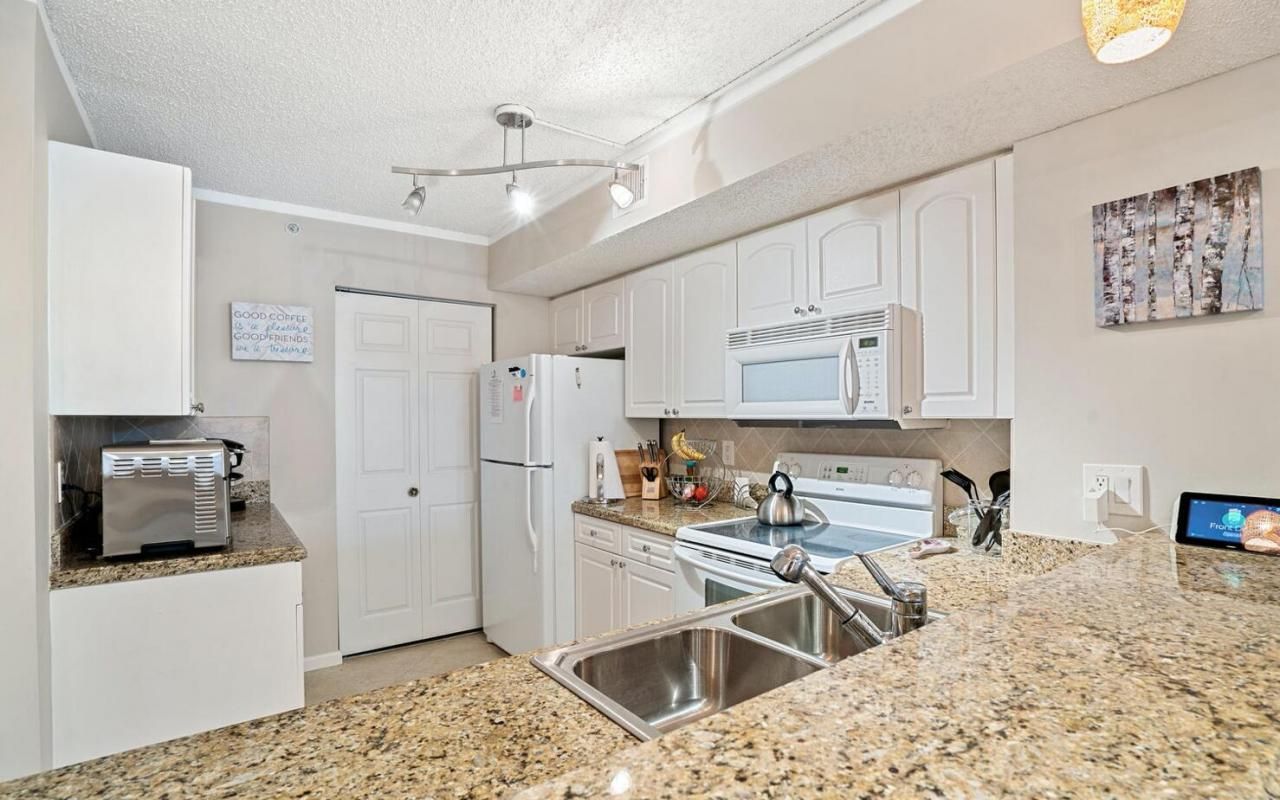 266 Village Boulevard, Unit 6102, Tequesta, FL 33469 Photo
