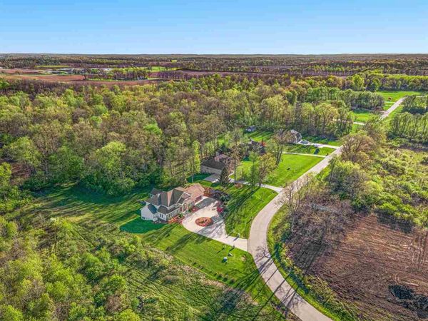 V/L Ikram Oaks, Unit 9, Jackson, MI 49201