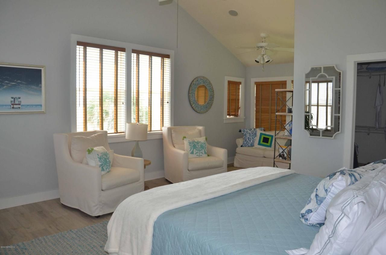 704 Ocean Front, Neptune Beach, FL 32266 Photo