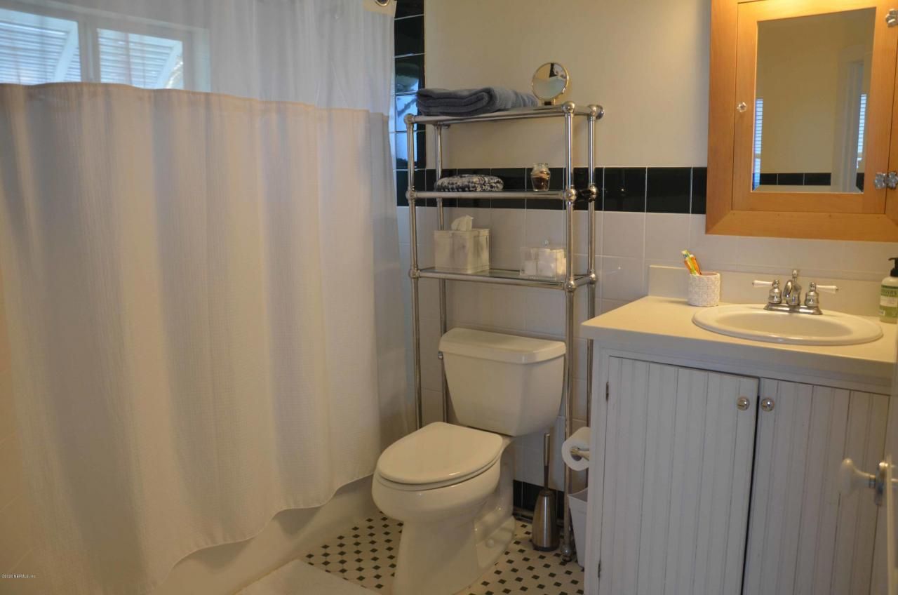 704 Ocean Front, Neptune Beach, FL 32266 Photo