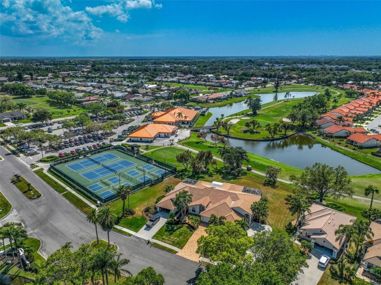 4006 Caddie Drive E, Bradenton, FL 34203 Photo